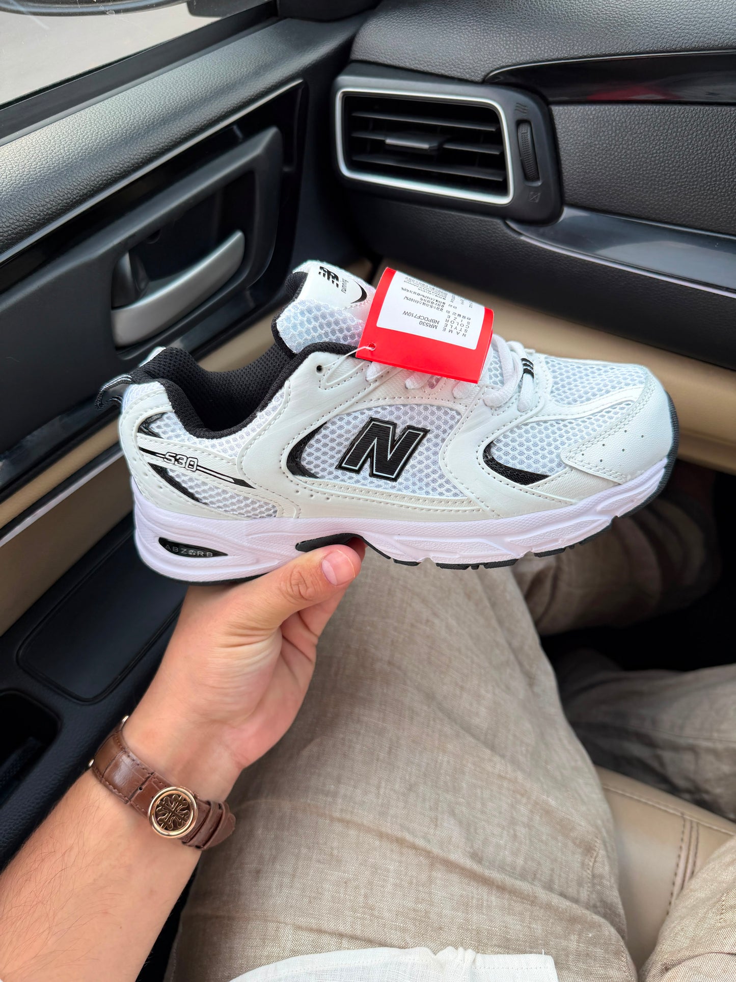 NEW BALANCE 530 SNEAKERS