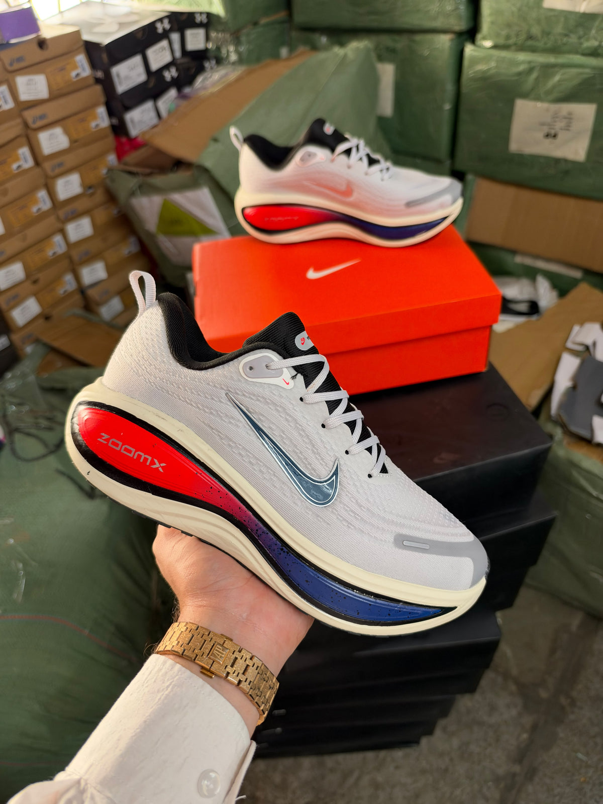 NIKE VOMERO PLUS MULTI WHITE BLACK RACER BLUE