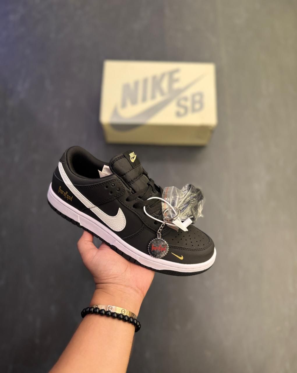 NIKE SB  DUNK FEAR OF GOD 2025