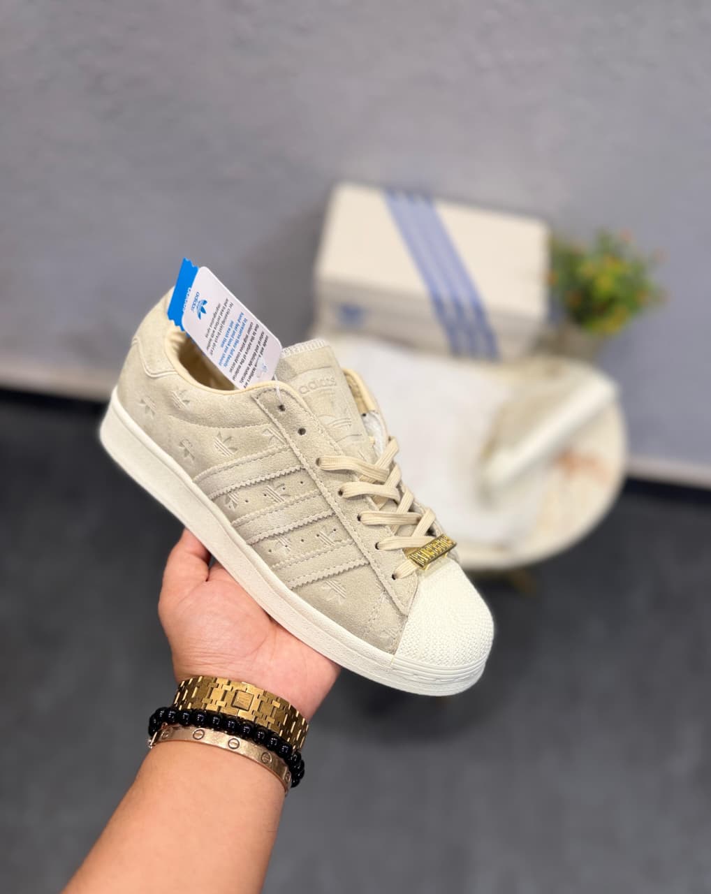 ADIDAS ORIGINALS SUPERSTAR BEIGE ENGRAVED 3 STRIPS FLOWER