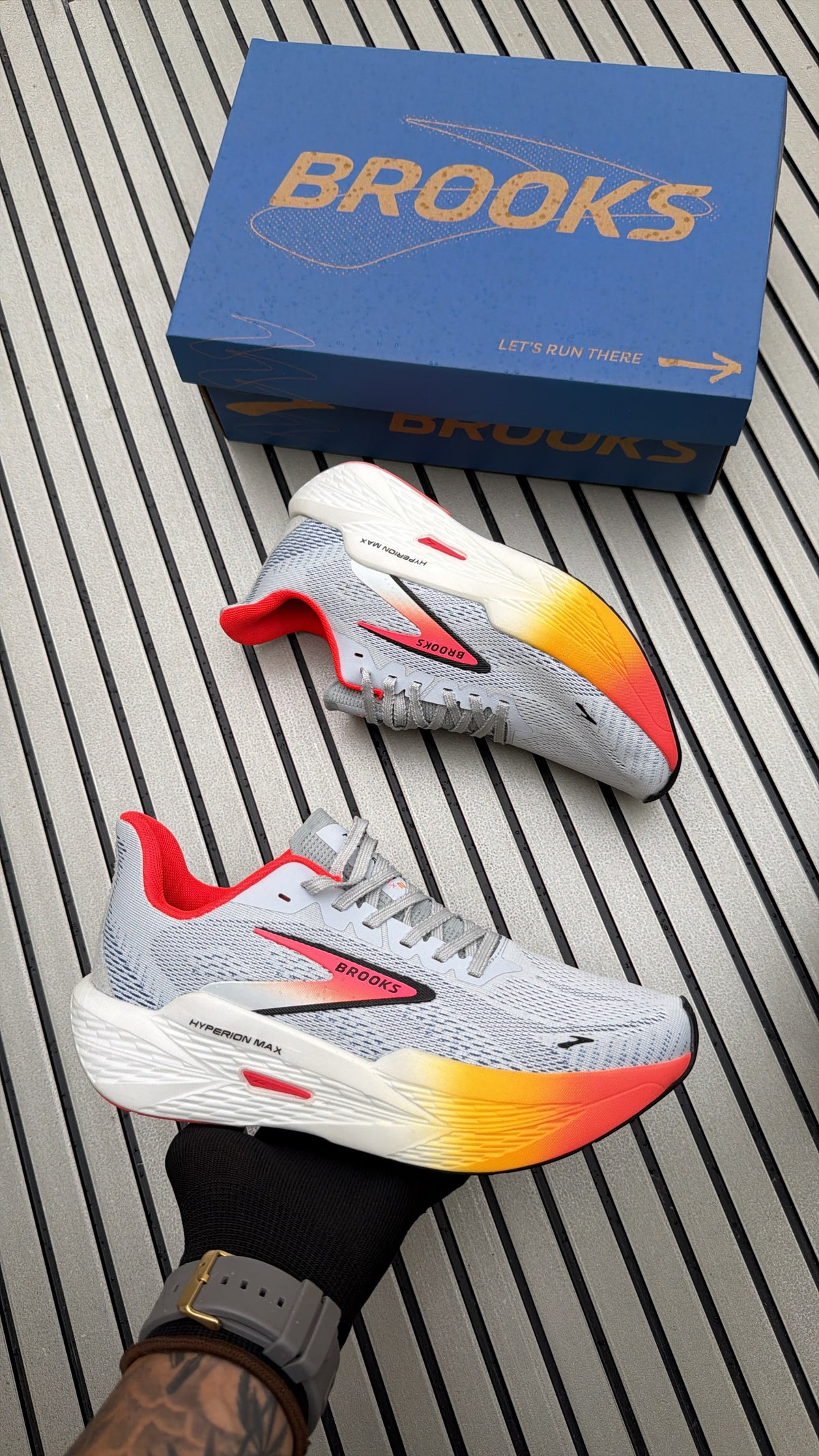 BROOKS HYPERION MAX
