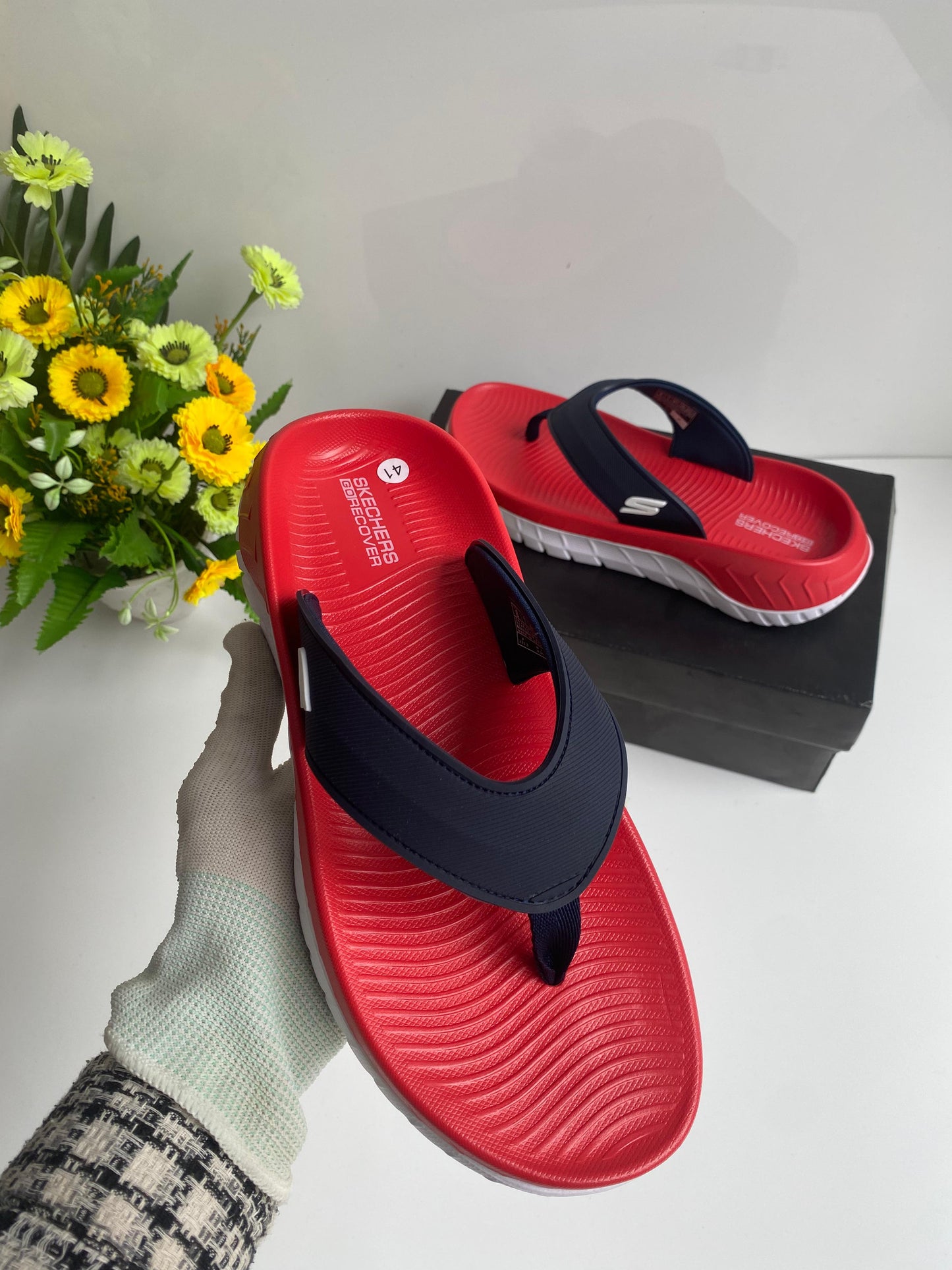 SKETCHERS GO RECOVER SLIDES