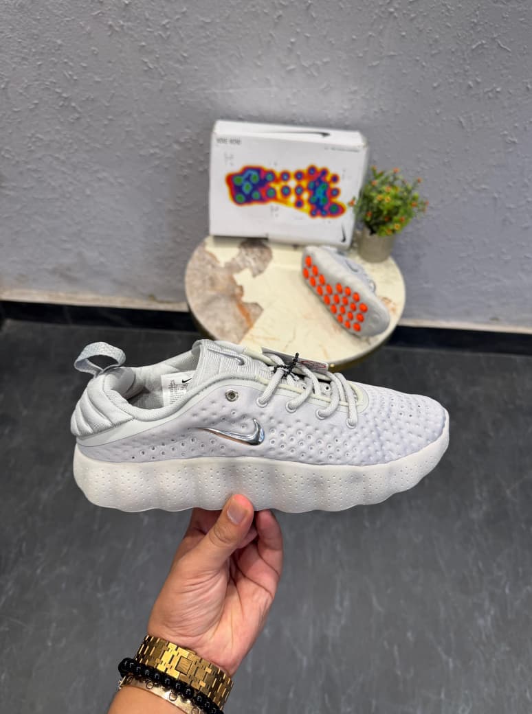 NIKE MID 002
