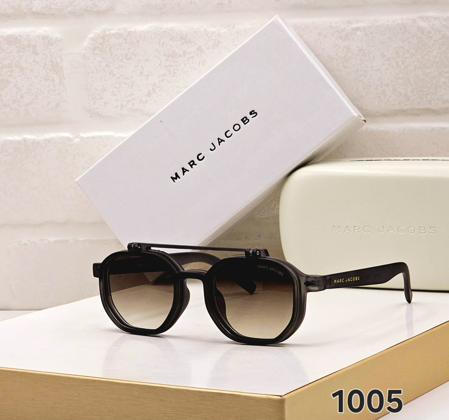 MARC JACOBS SUNGLASSES
