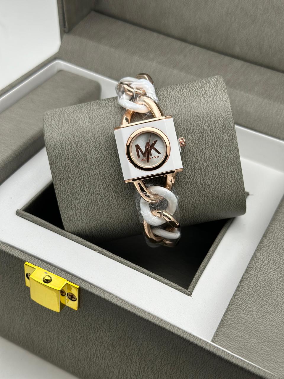LADIES WATCH