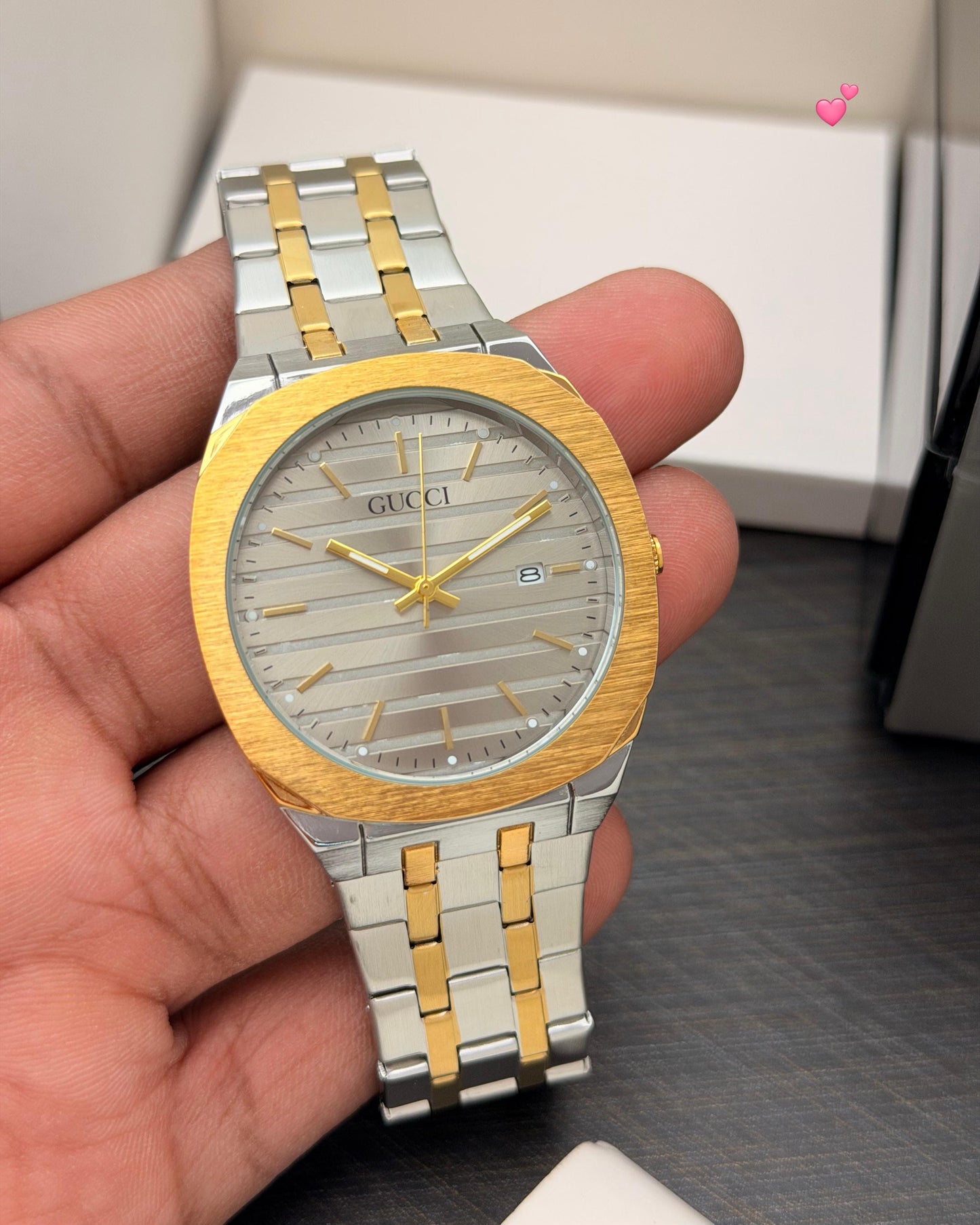 GUCCI WATCH