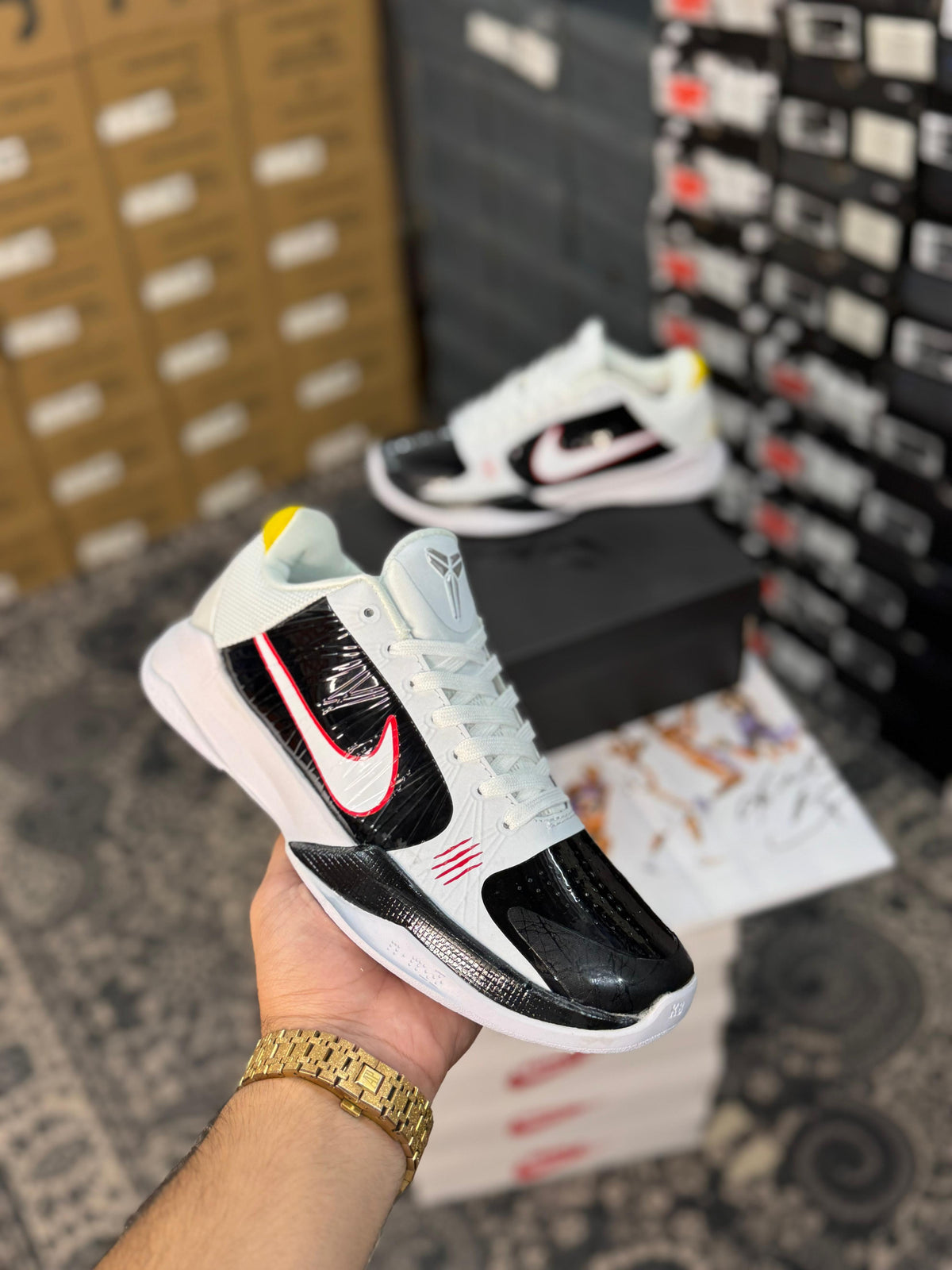NIKE KOBE 5 PROTRO BRUCE LEE