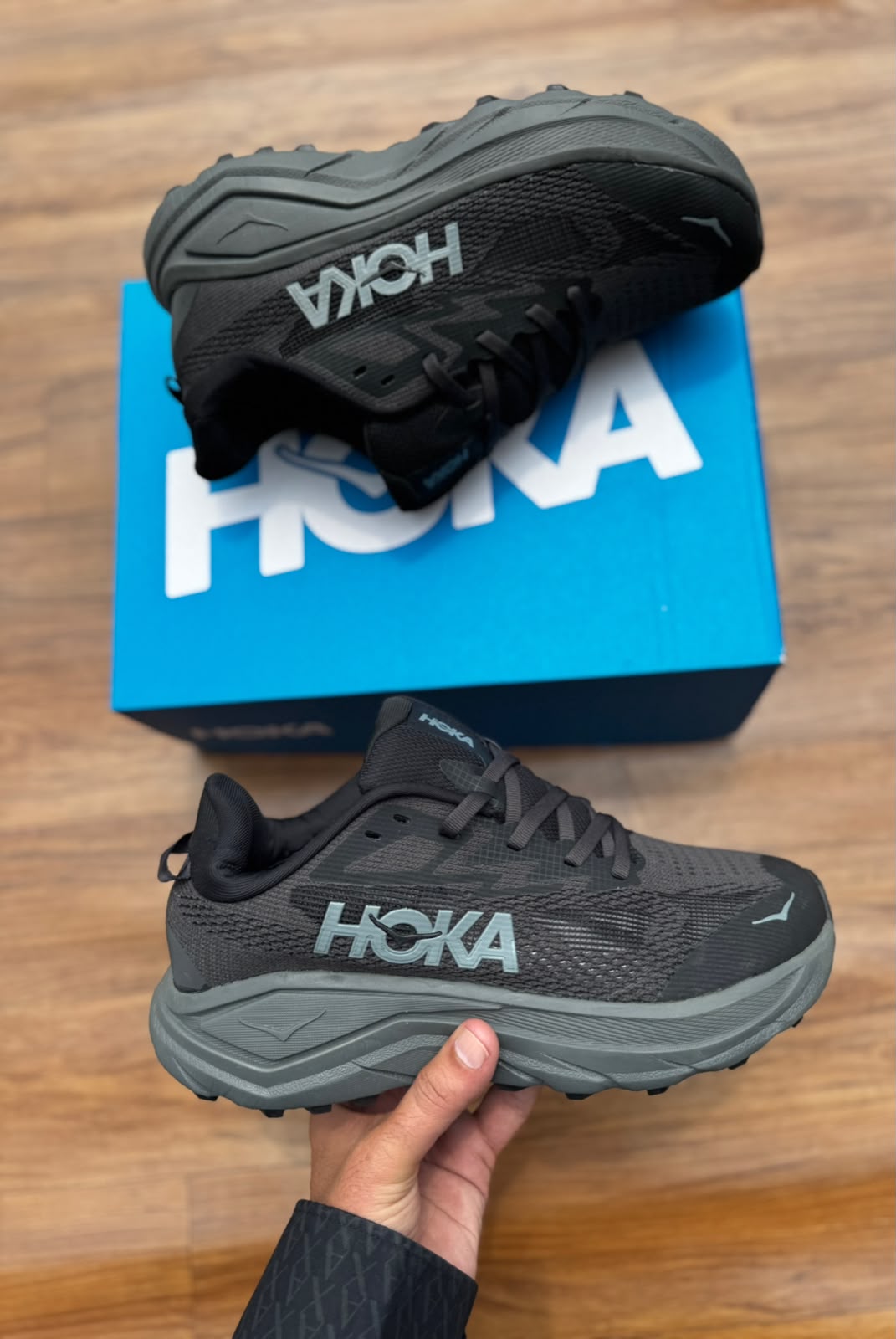 HOKA CHALLENGER 8