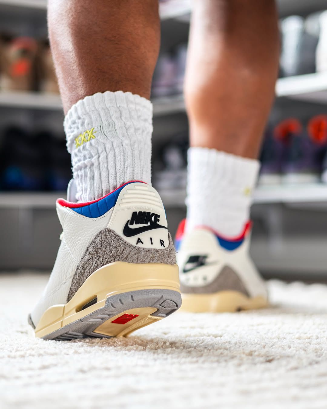 NIKE AIR JORDAN 3 SEOUL  2.0 GREY CEMENT