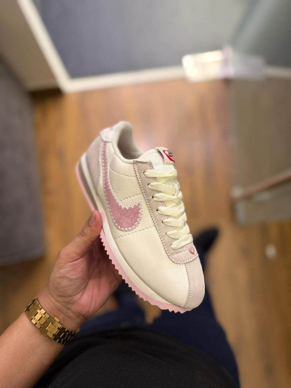NIKE CORTEZ VALENTINE