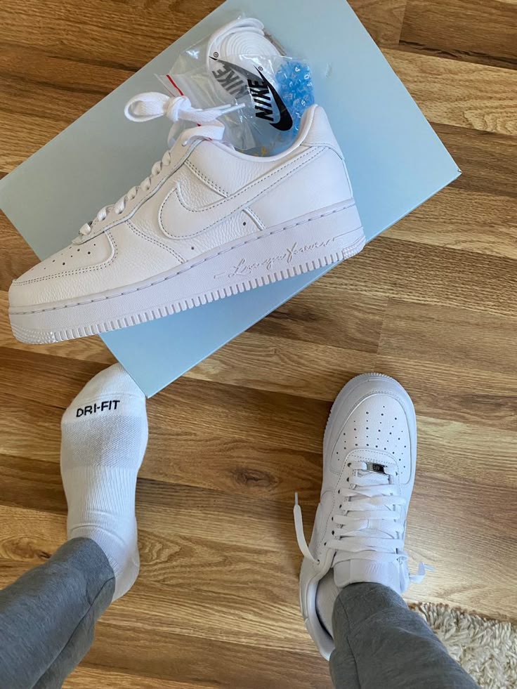 NIKE AIRFORCE 1 LOW X NOCTA