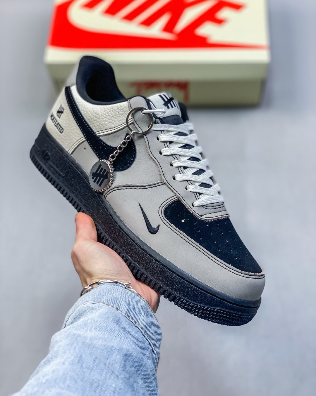 NIKE AIRFORCE 1 07 UNDEFEATED
