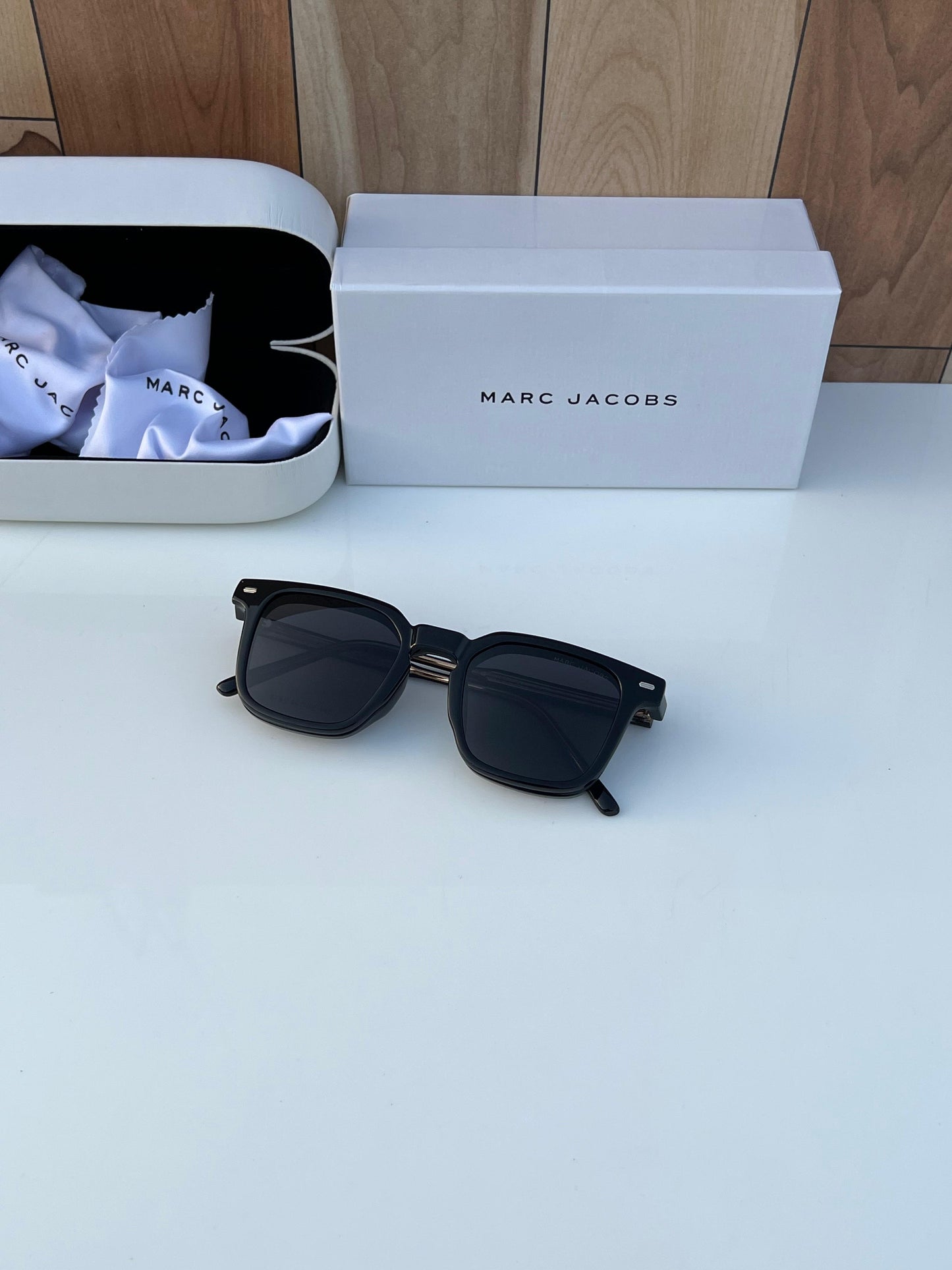 MARC JACOBS SUNGLASS