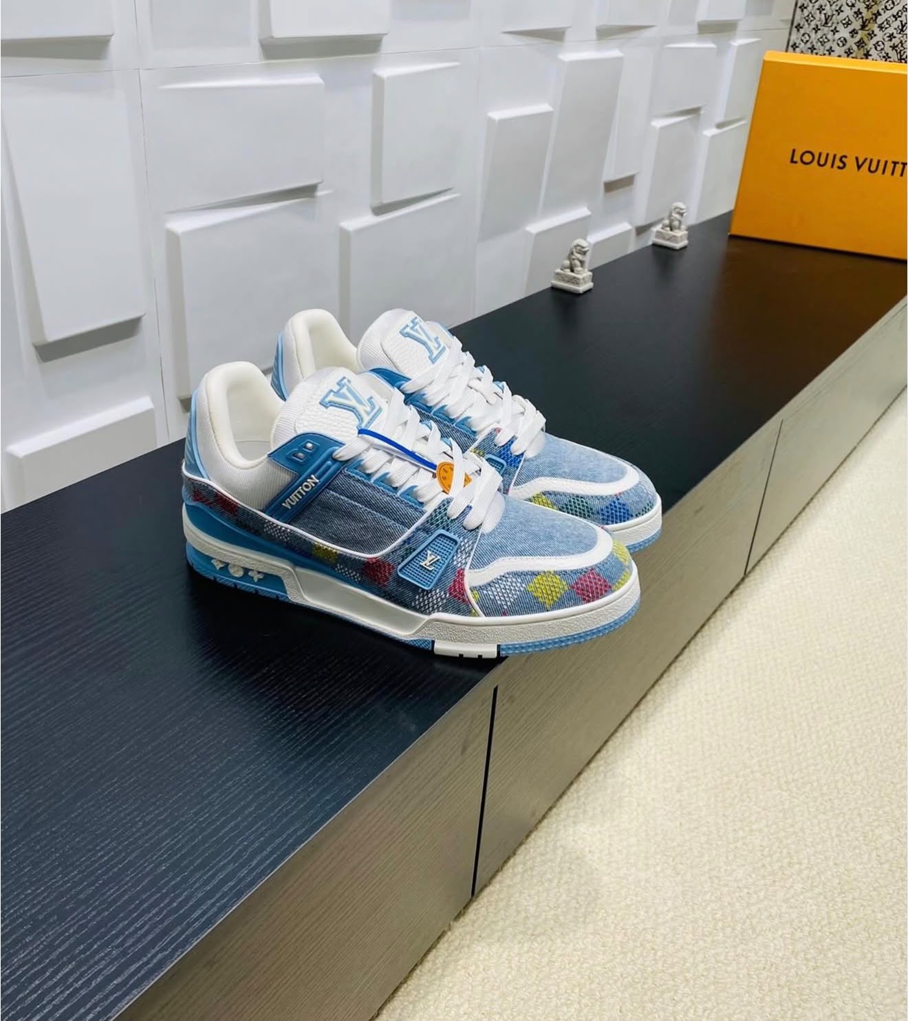 LOUIS VUITTON DENIM DEMIER LV