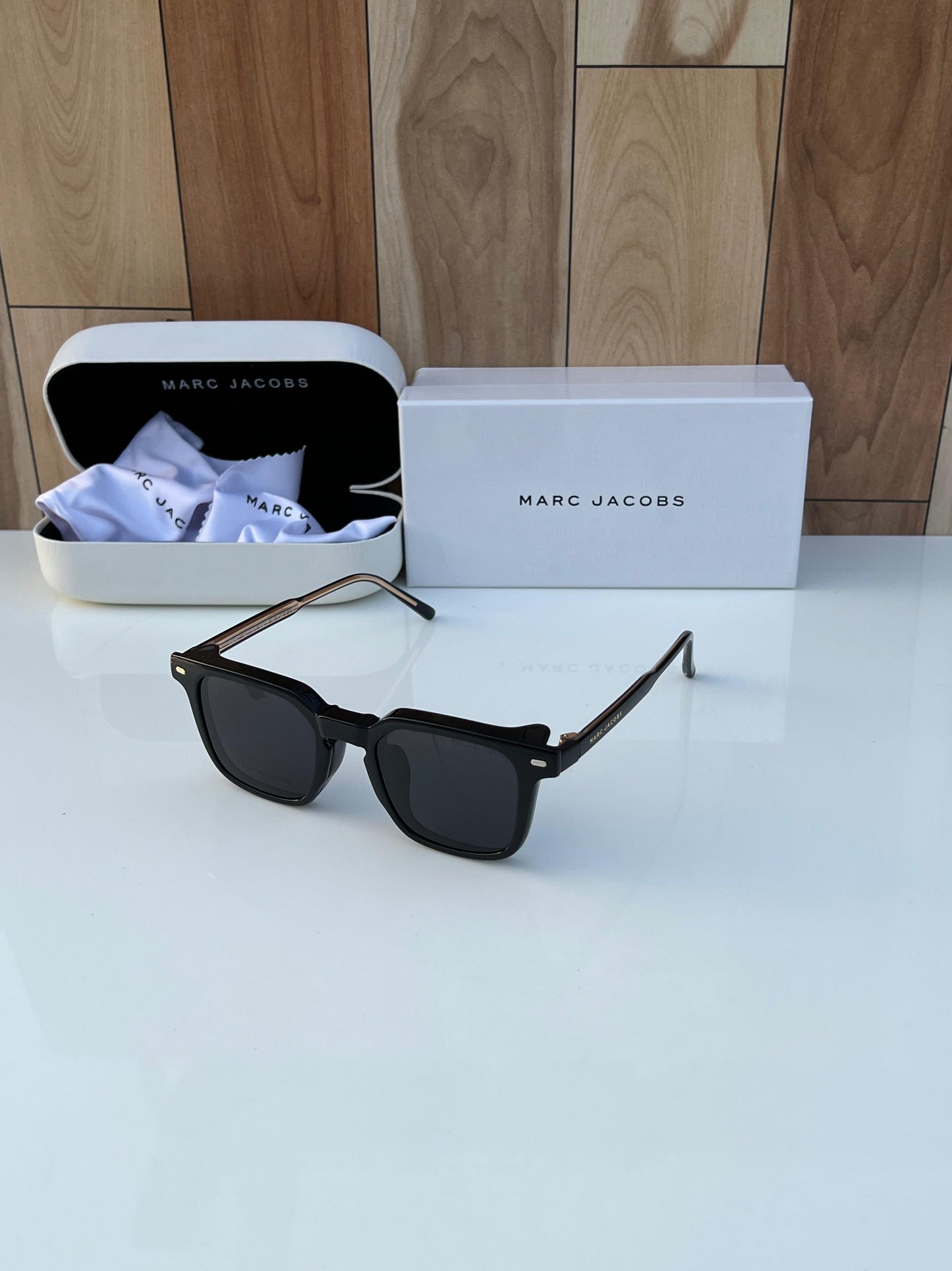 MARC JACOBS SUNGLASS