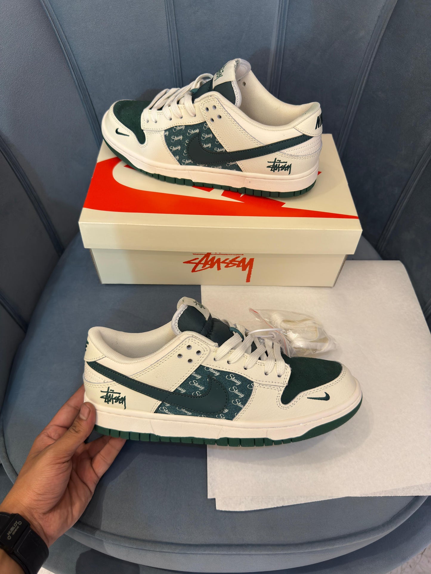NIKE SB DUNK LOW WHITE x STUSSY  DARK GREEN 2025