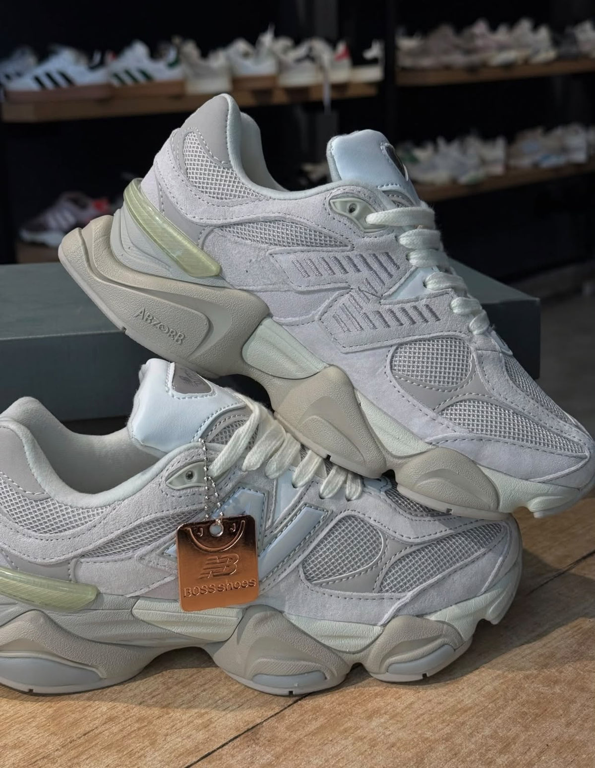 NEW BALANCE 9060 GLACIER