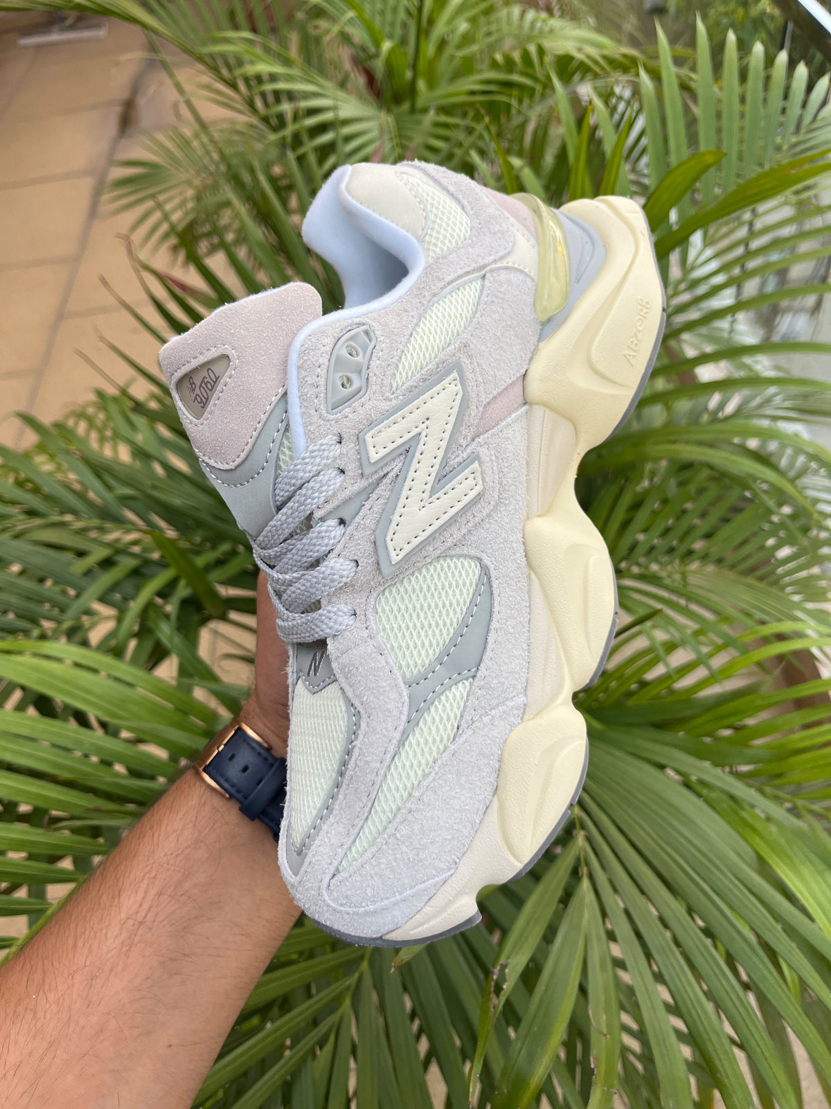 NEW BALANCE 9060
