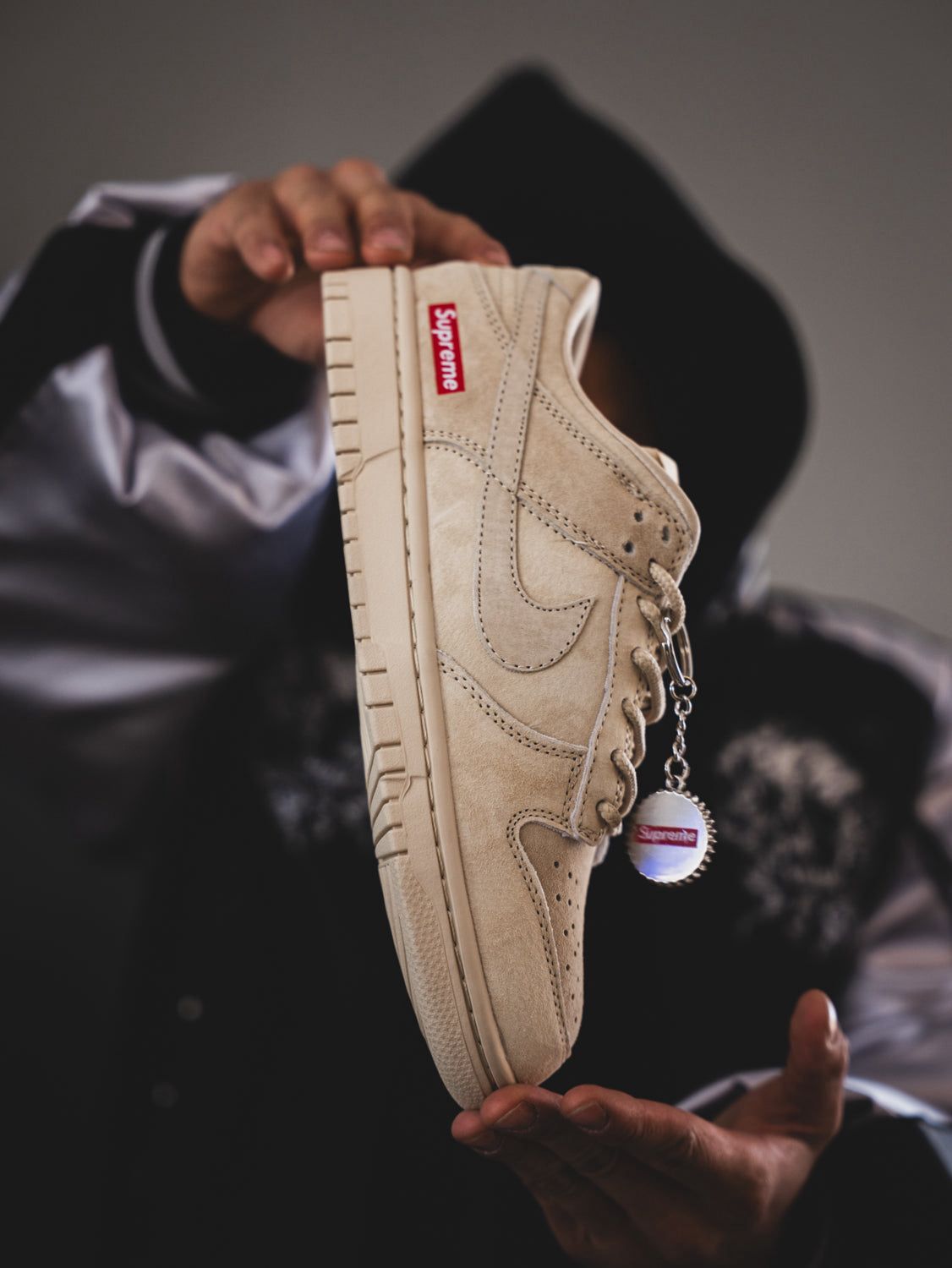 NIKE SB DUNK LOW X SUPREME BEIGE