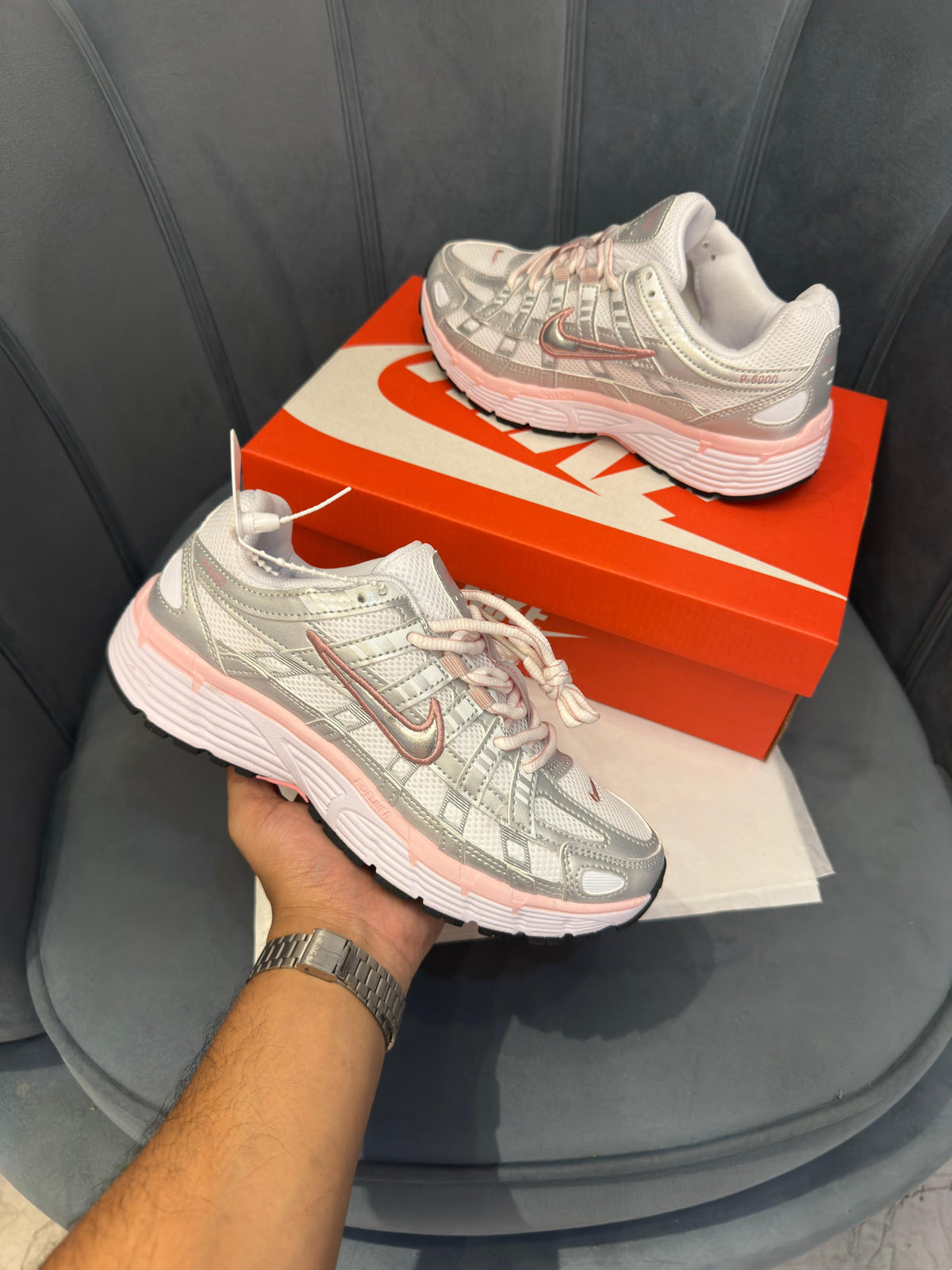 NIKE P 6000 TRAINER BABY PINK