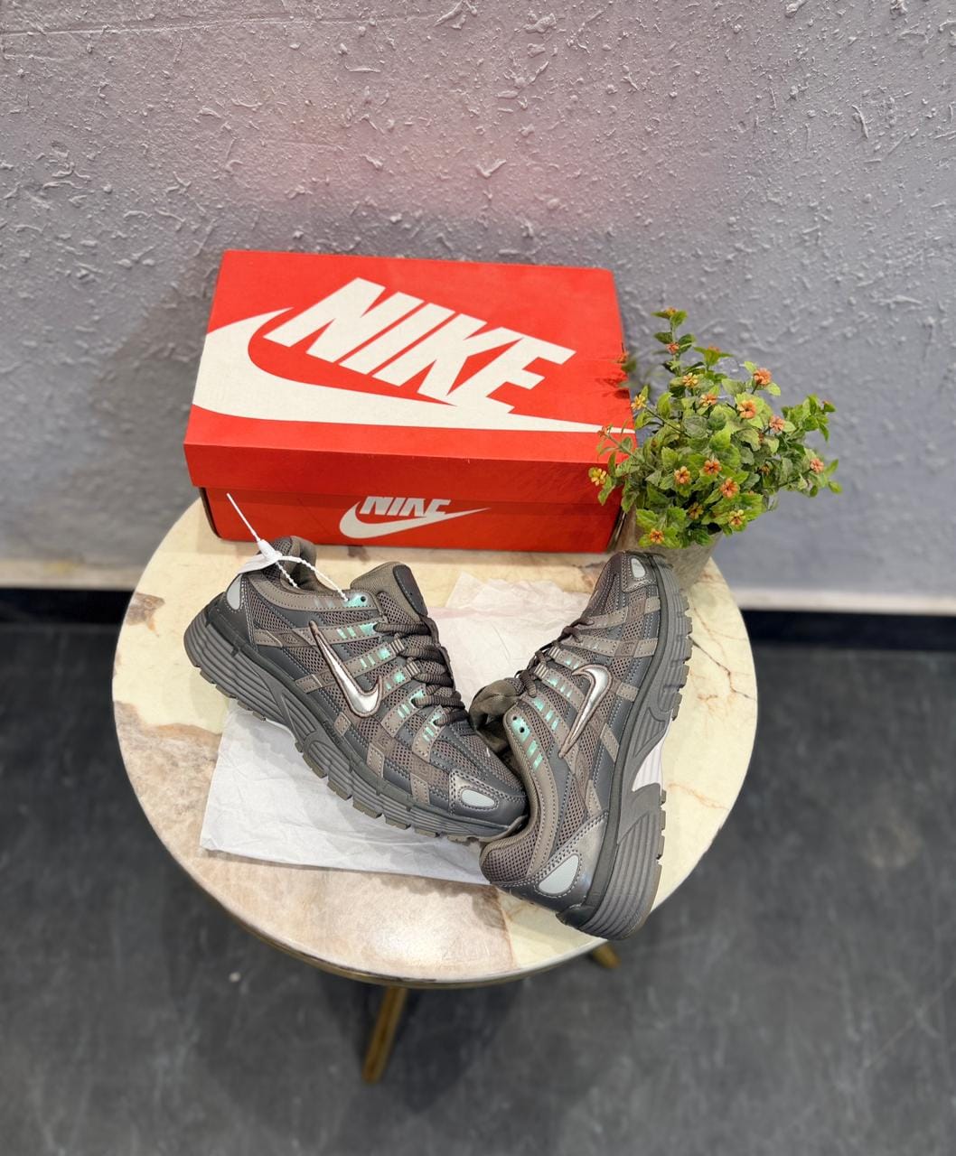 NIKE P 6000 TRAINER GREY
