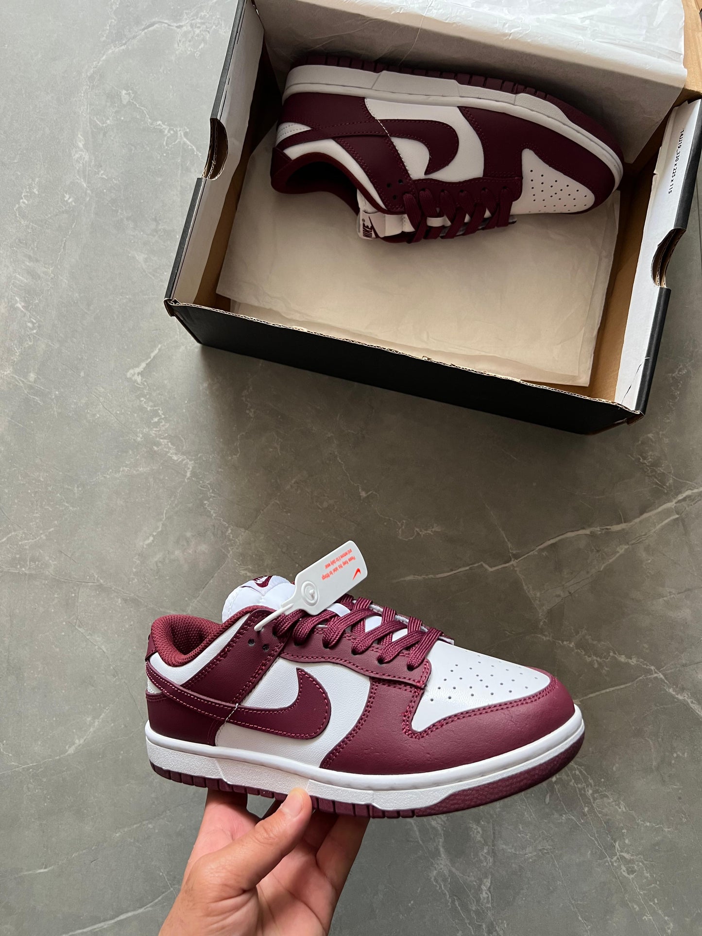 NIKE SB DUNK