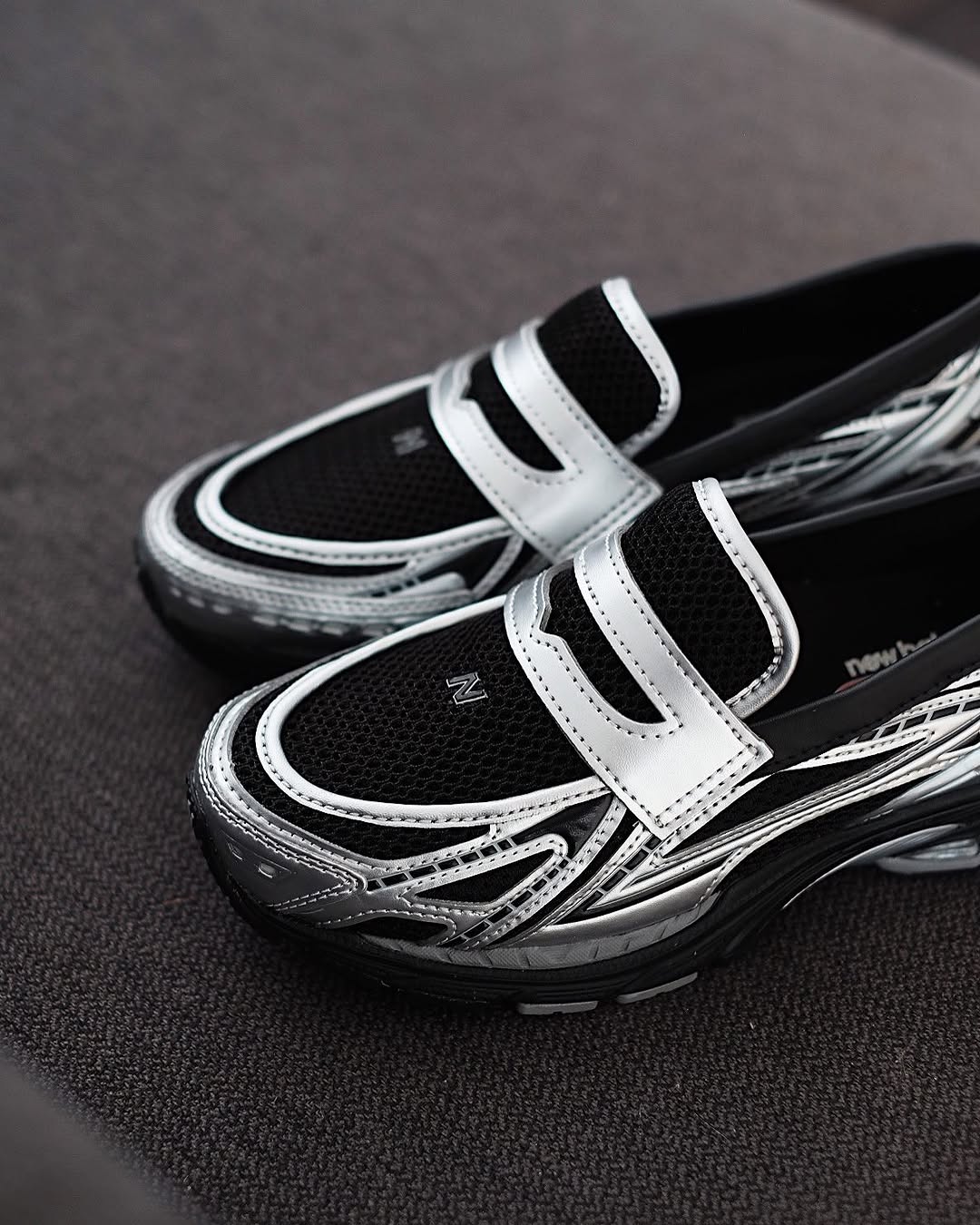 NEW BALANCE 1906L SILVER METALLIC