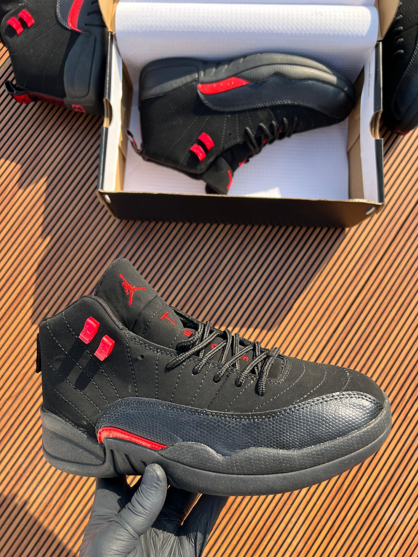 AIR JORDANS RETRO 12 BLACK