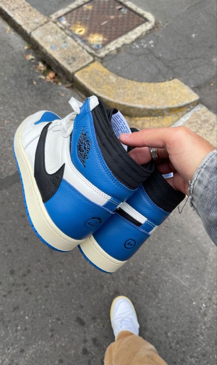 JORDAN 1 RETRO HIGH FRAGMENT X TRAVIS SCOTT U.A