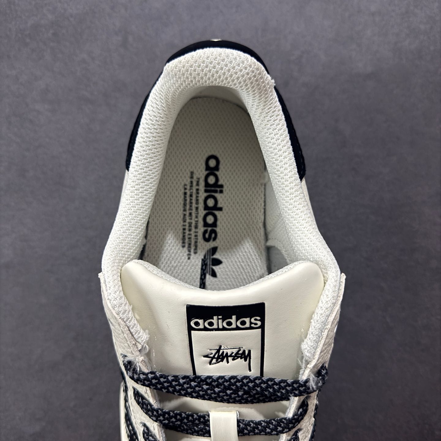 ADIDAS ORIGINALS SUPERSTAR X STUSSY BALL WITH KEYCHAIN