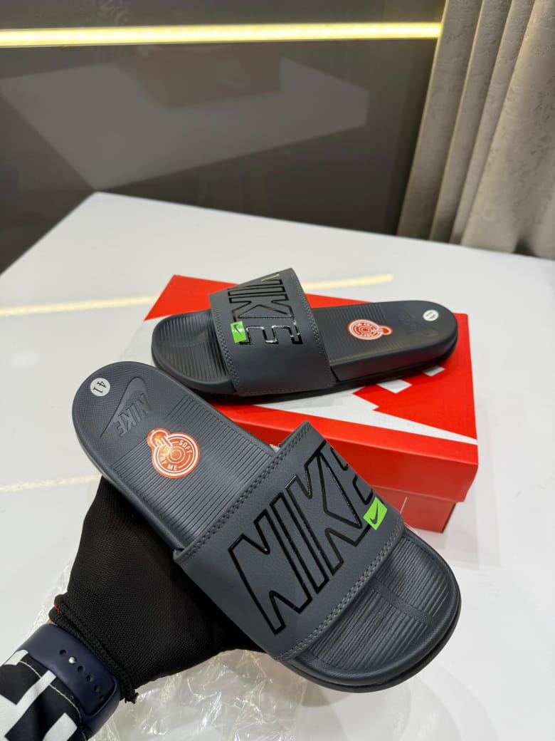 NIKE FLIP-FLOPS SLIDES