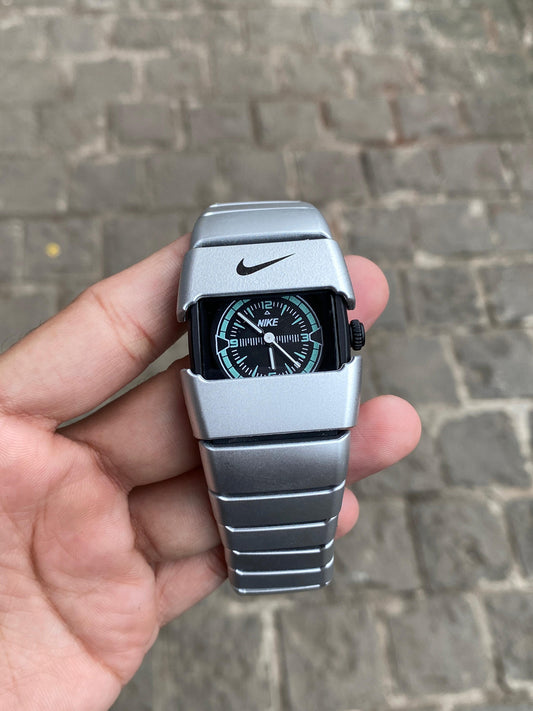 NIKE WATCH