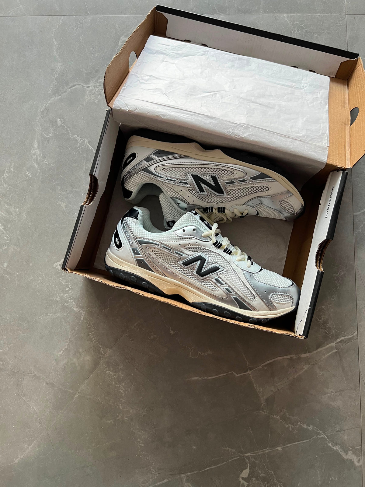 NEW BALANCE 204L PREMIUM QUALITY