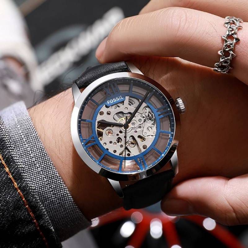FOSSIL WATCH