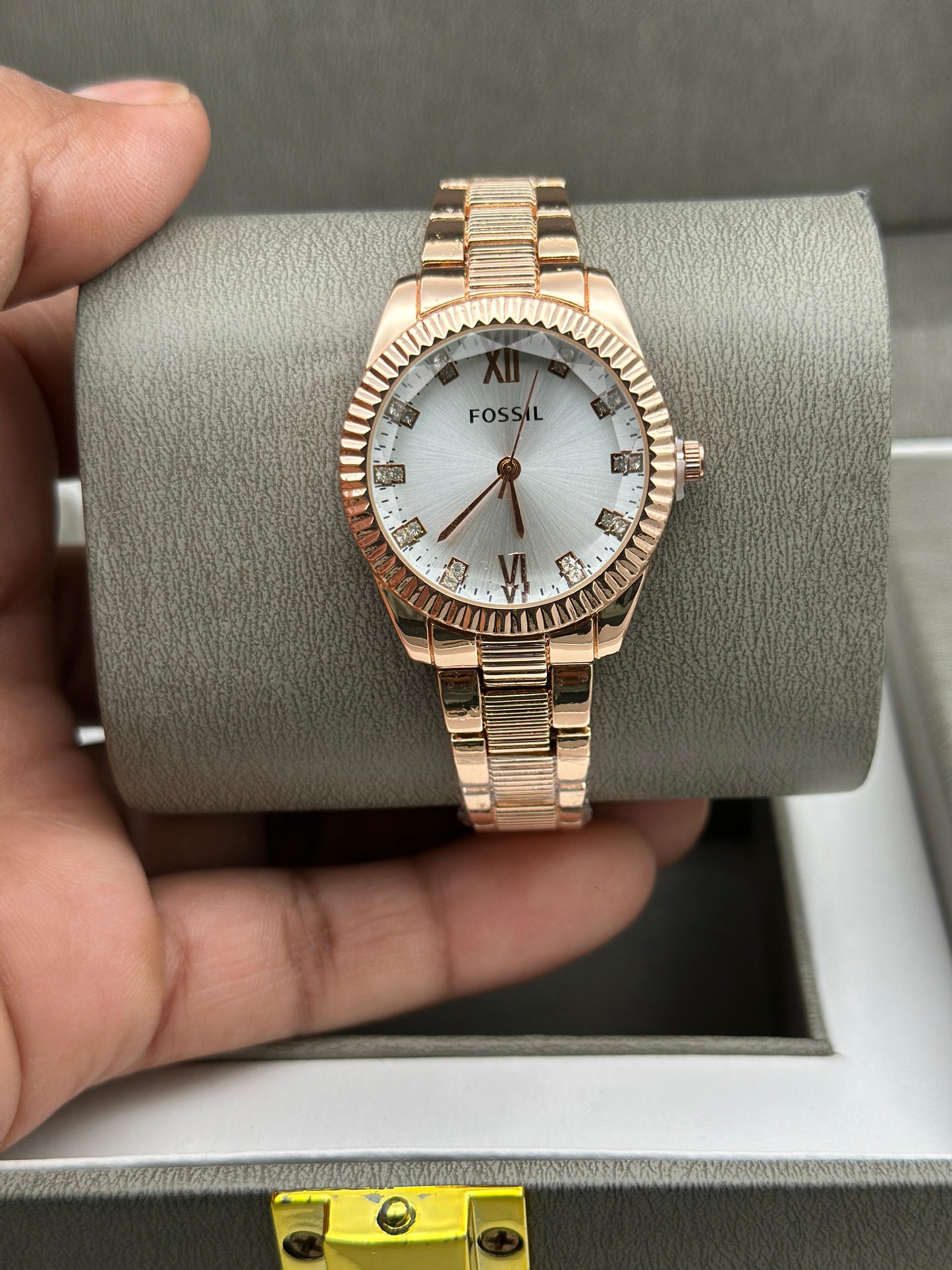 FOSSIL LADIES WATCH