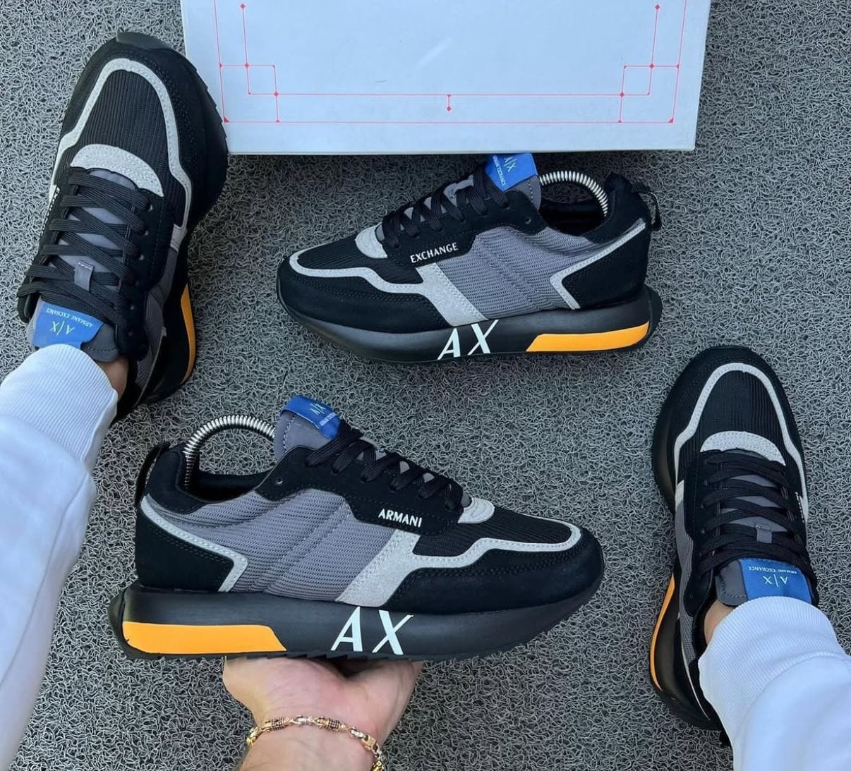 EMPORIO ARMANI SNEAKERS