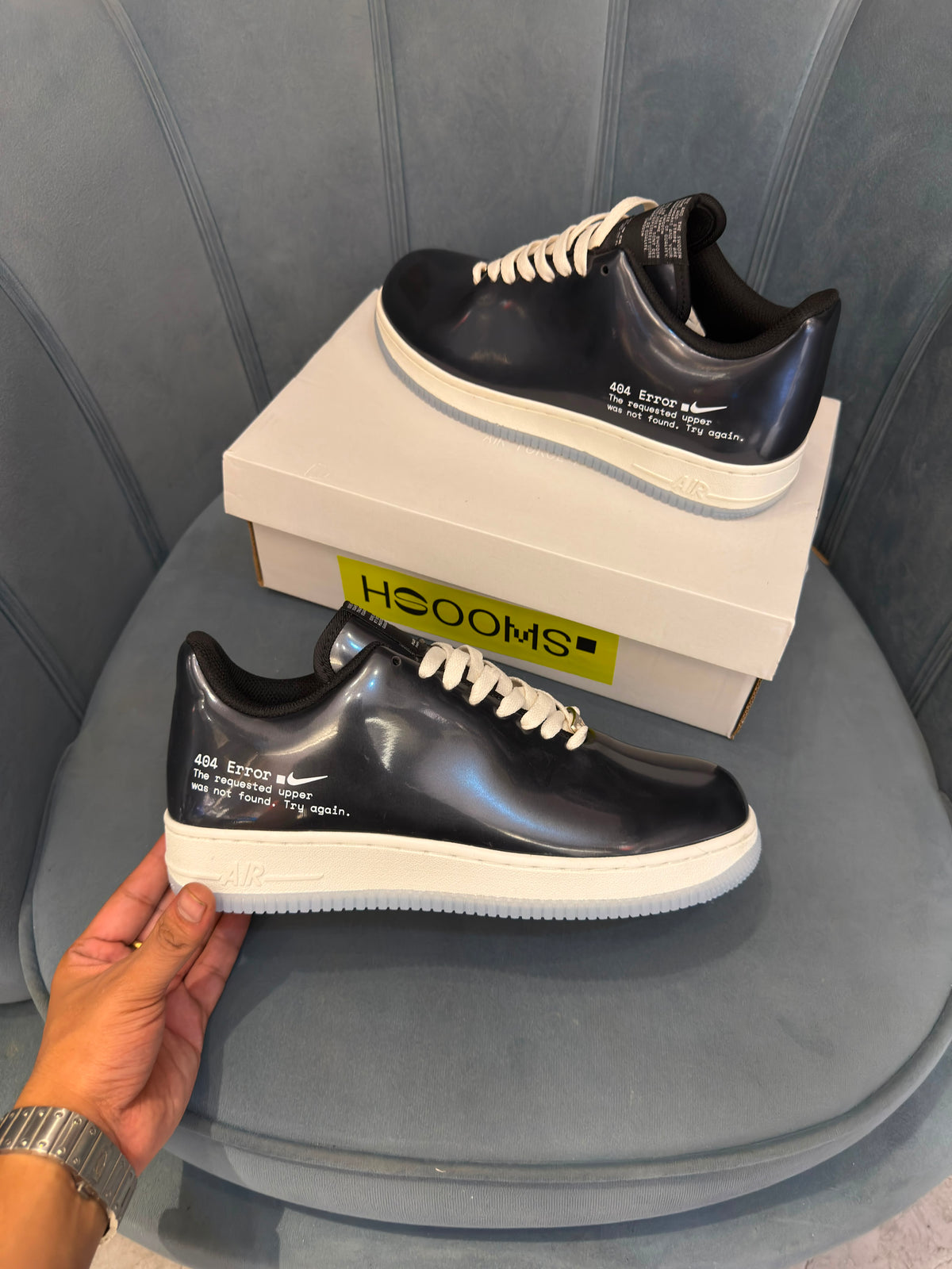 NIKE AIRFORCE ONE SWOOSH ERROR  BLACK