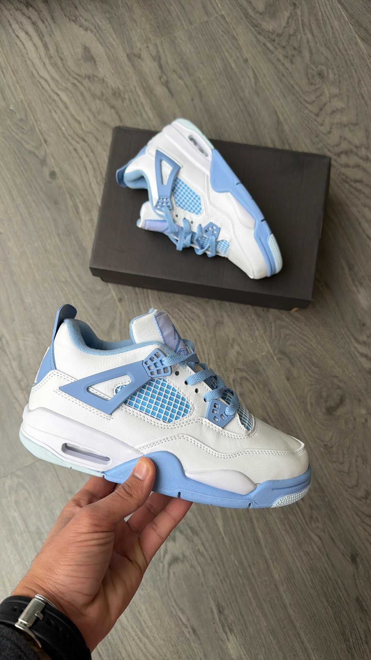 AIR JORDAN RETRO 4