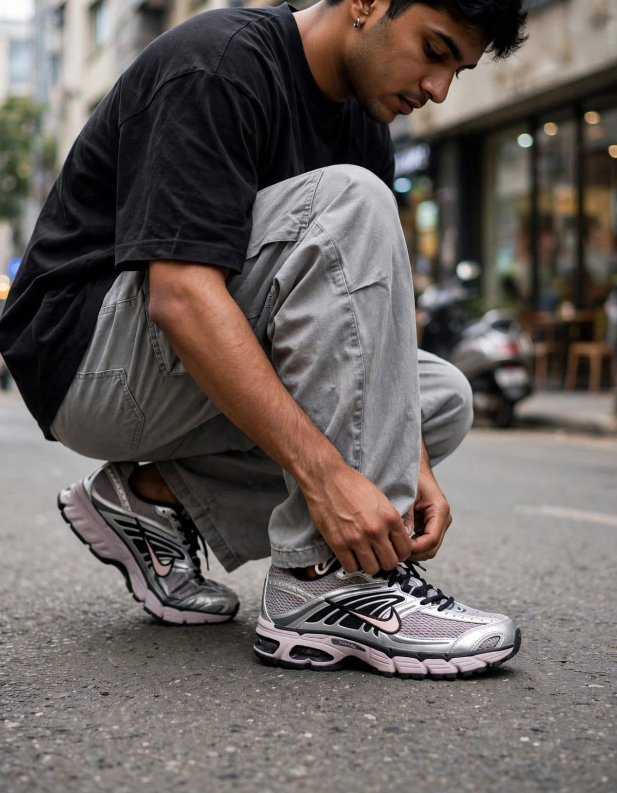 NIKE AIRMAX INITIATOR MOTO 2K METALLIC SILVER