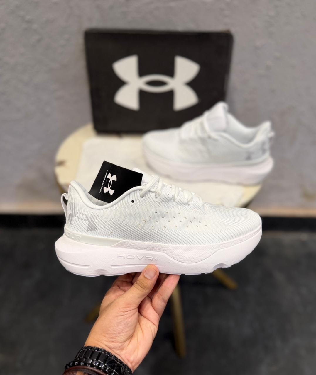 UNDER ARMOUR HOVR INFINITE PRO