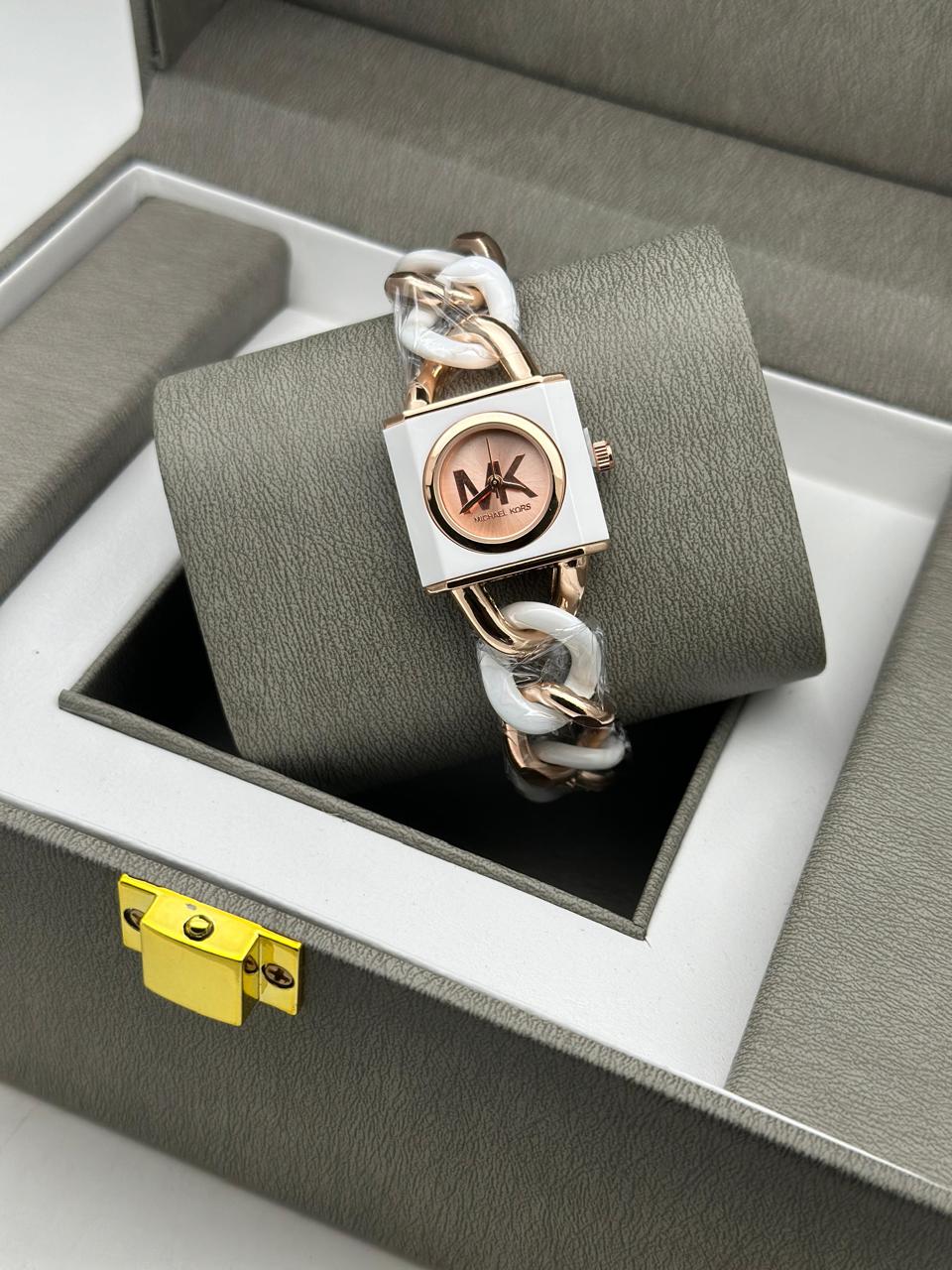 LADIES WATCH