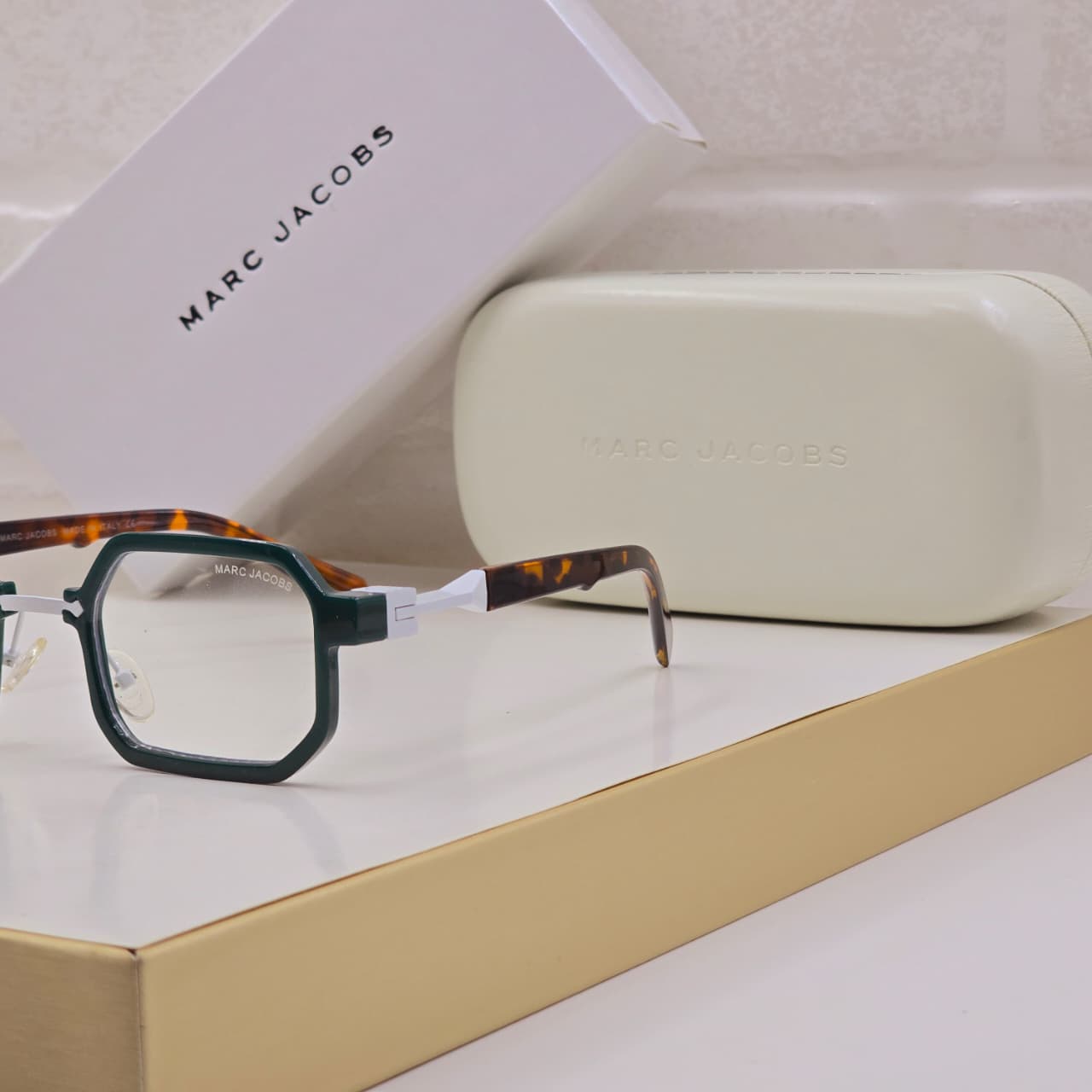 MARC JACOBS SUNGLASS