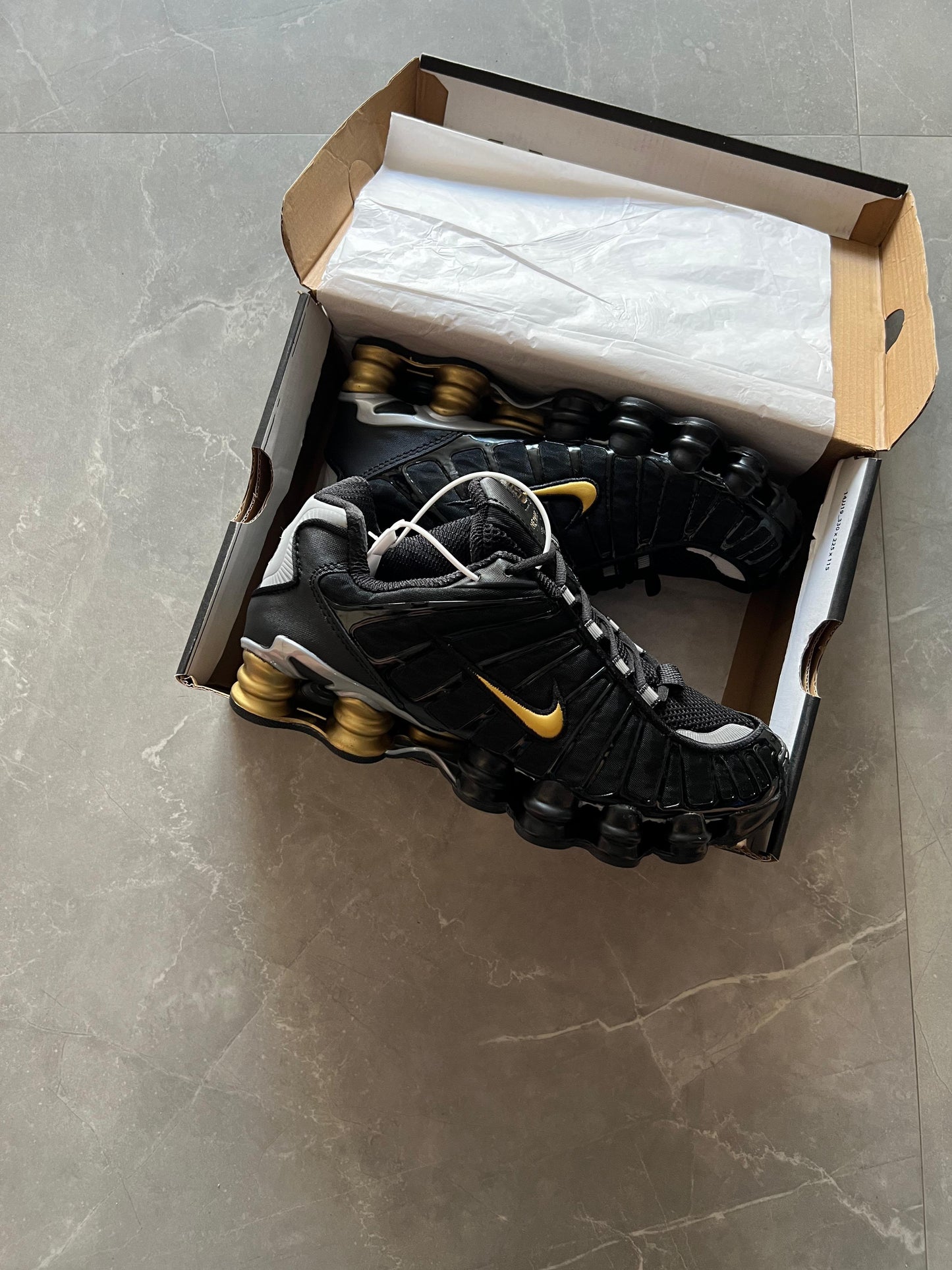 NIKE SHOX TL