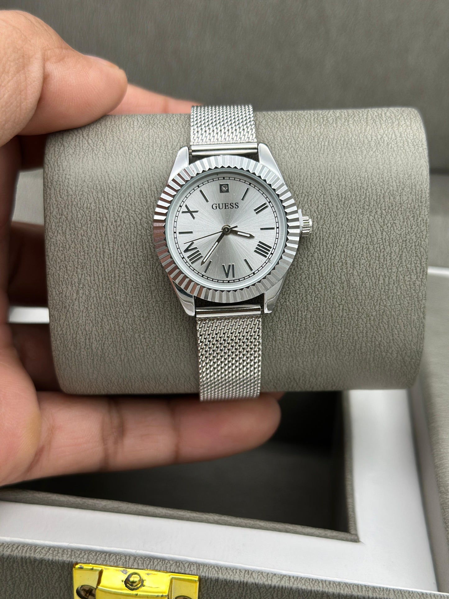 GUESS LADDIES WATCH