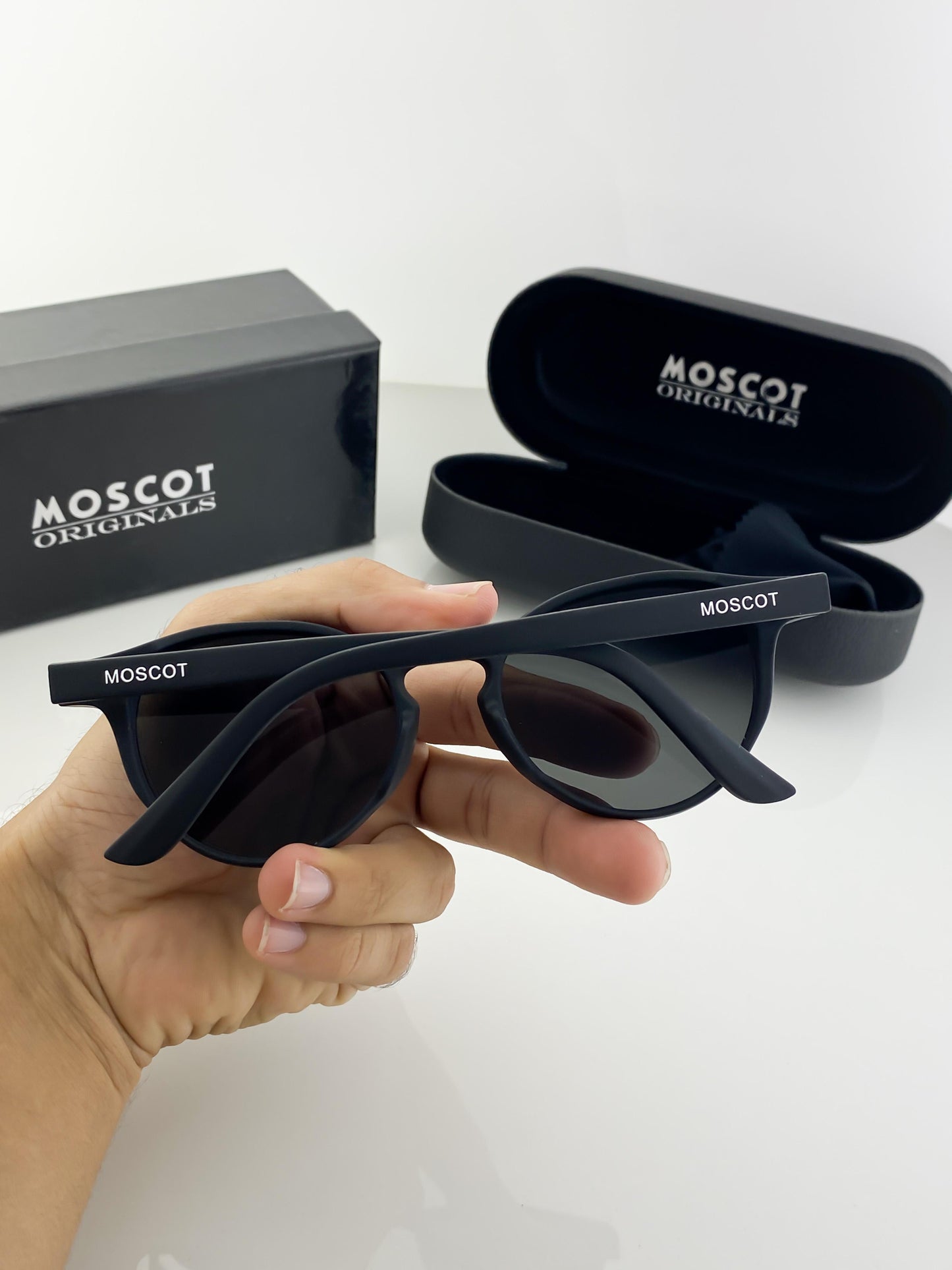 MOSCOT BLACK SUNGLASSES