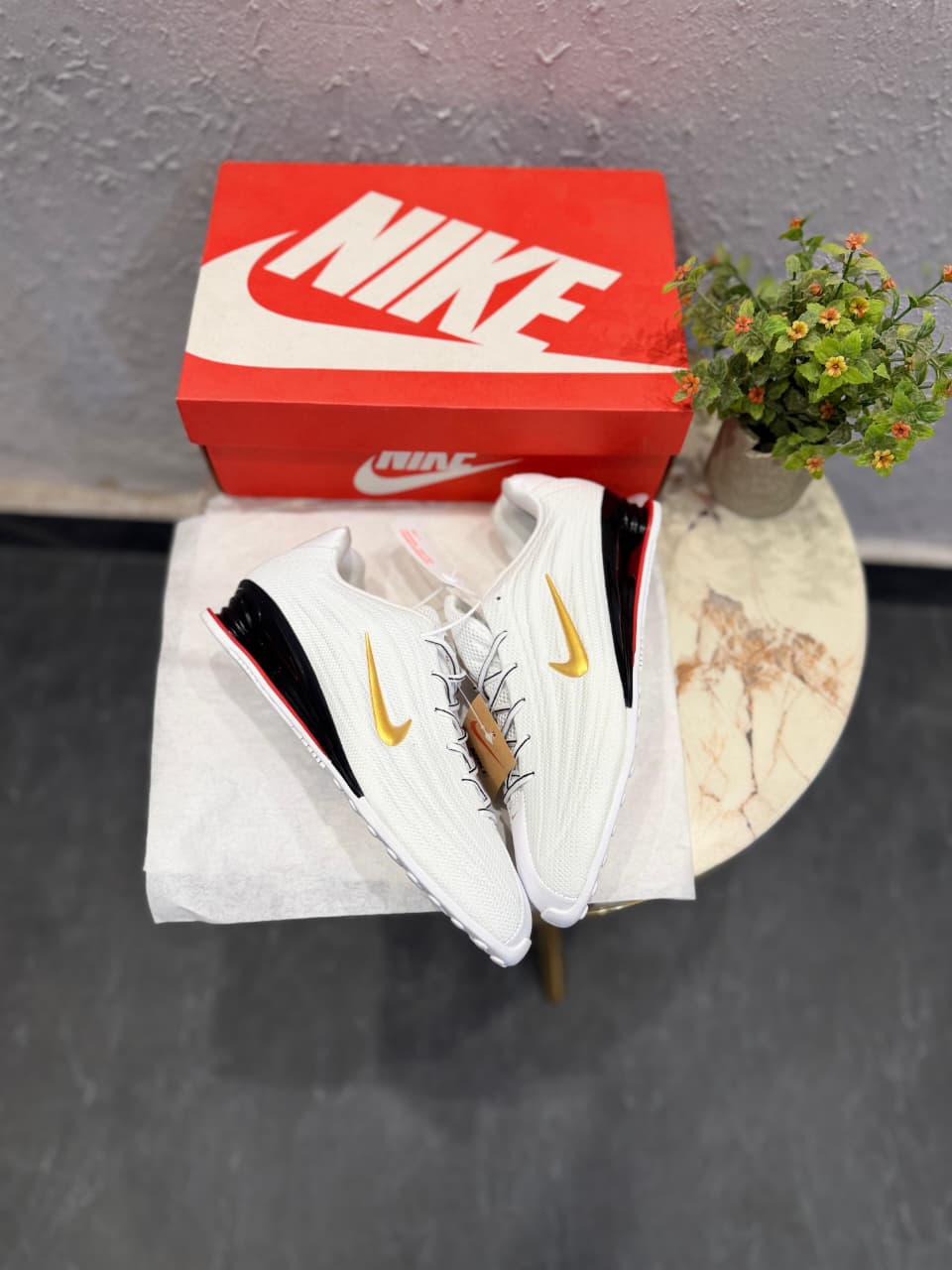 NIKE SHOX Z REIMAGINES 2026