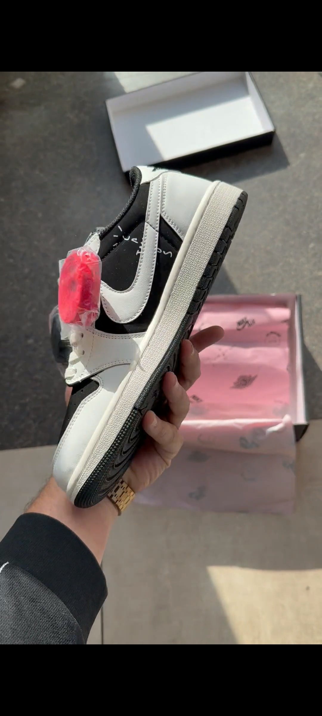 NIKE AIR JORDAN 1 LOW X TRAVIS SCOTT PANDA U.A