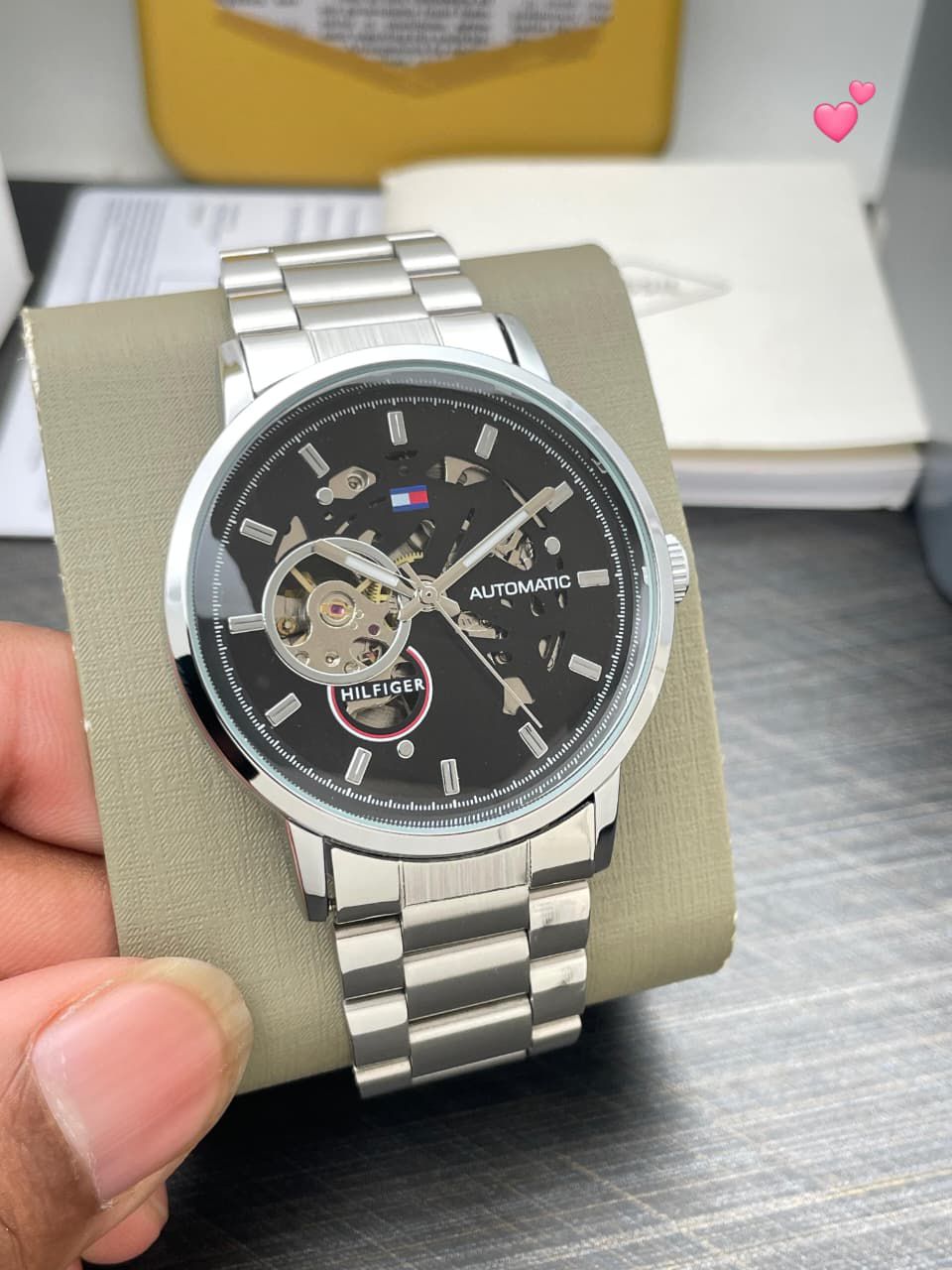 TOMMY HILFIGER WATCH