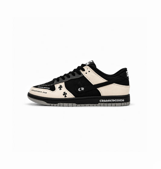 NIKE SB  DUNK 2023 CHROME HEARTS