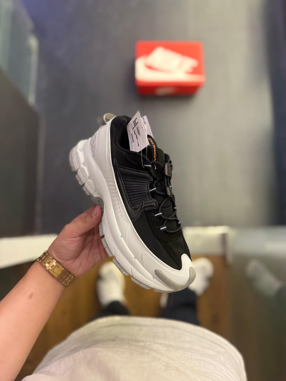 NIKE ZOOM VOMERO 5 ROAM BLACK